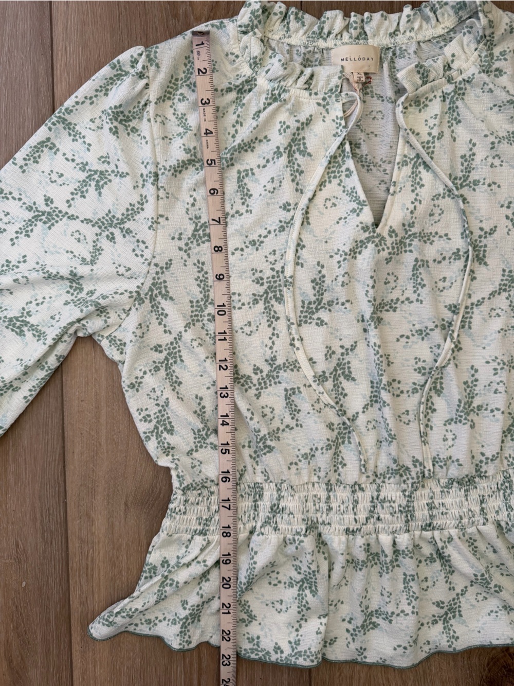 MELLODAY Sage Floral Peplum Blouse NWT - Picture 3 of 6